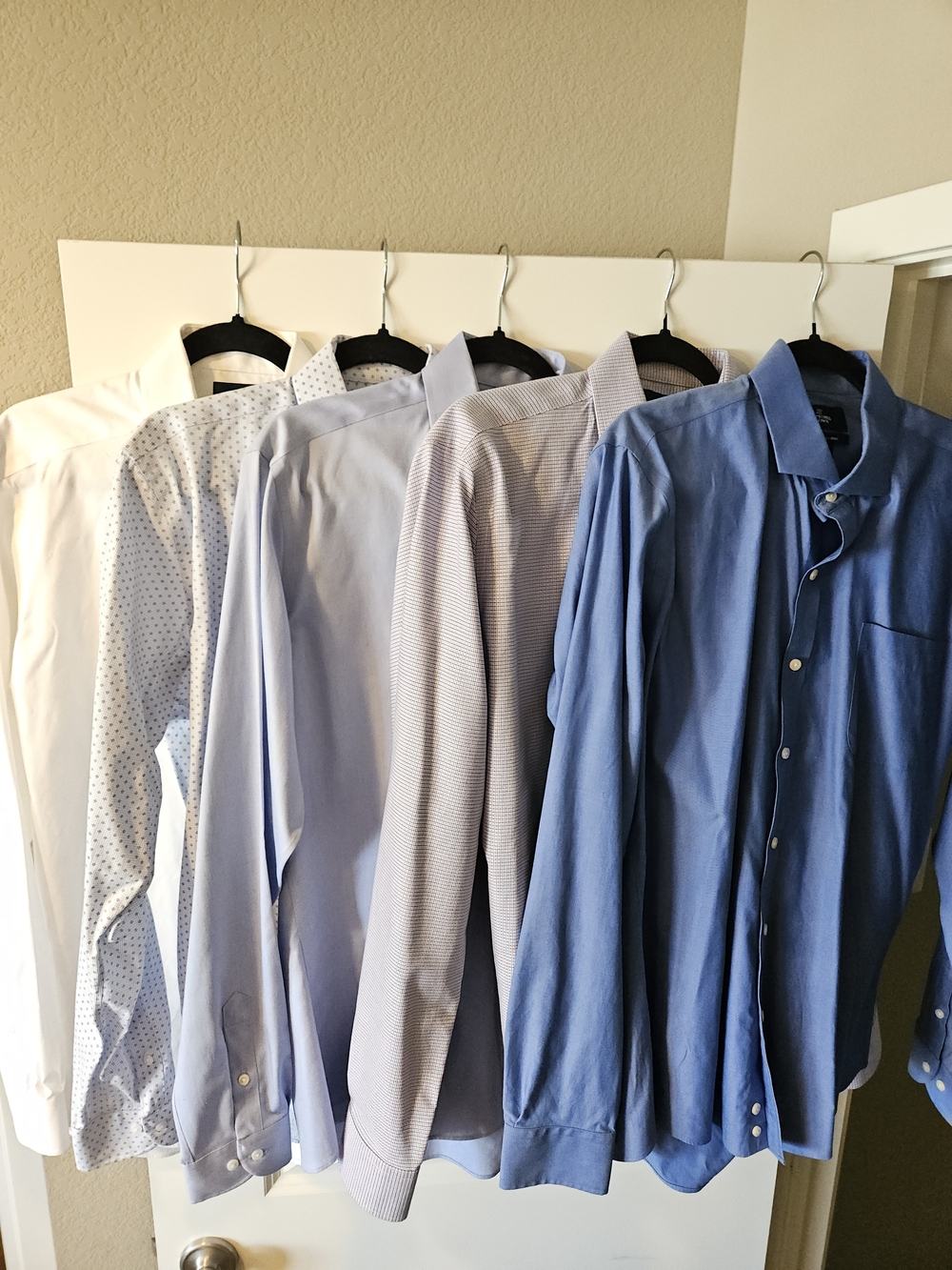 5 Men's Buttoned Down Dress Shirts, Neck 16.5, Sleeve 37,